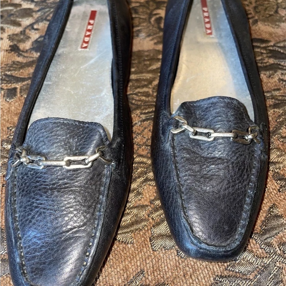 PRADA WOMEN BLACK LEATHER SLIDE ON CLASSIC SPORT LOAFERS MADE IN ITALY 35½ US 6